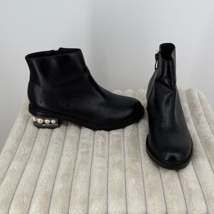 Ganaiceone Black Ankle Boots with Pearl Heel 8